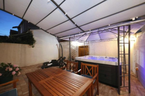 House Cirrus